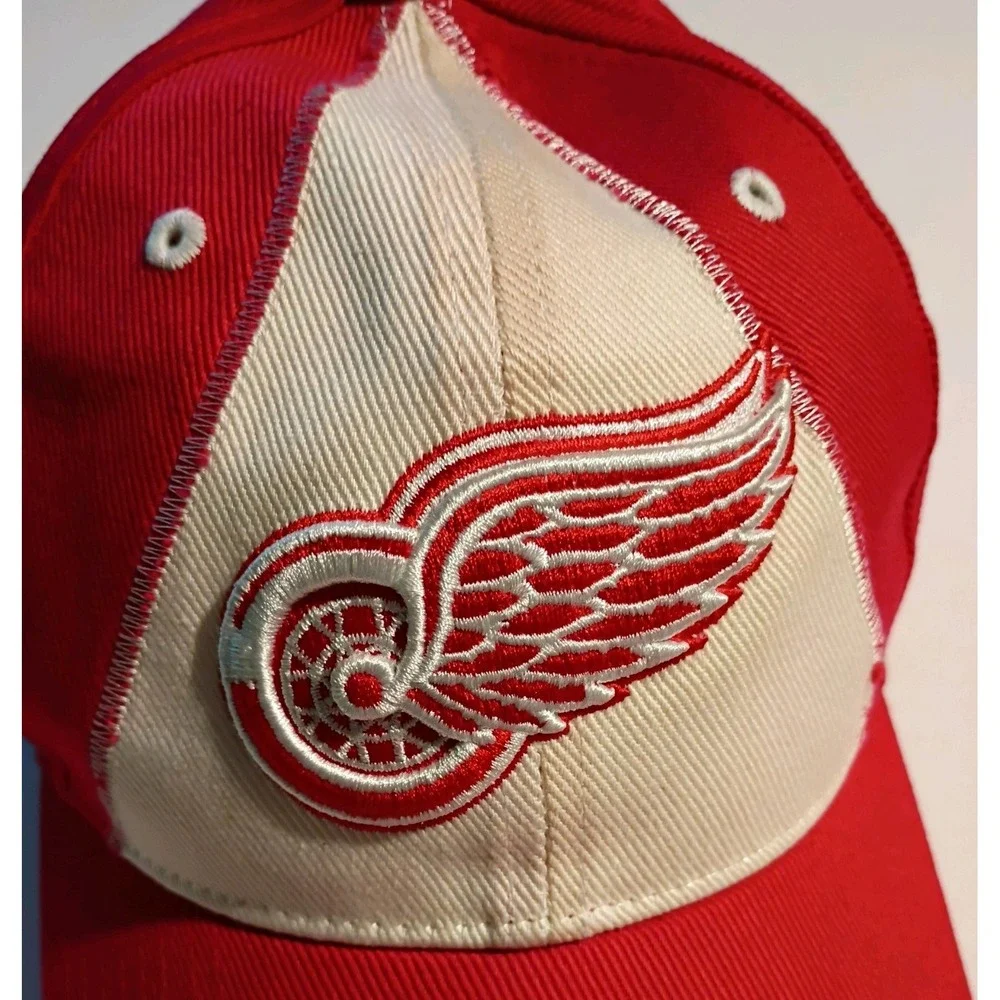 Vintage Twins Enterprise Detroit Red Wings Hat NHL StrapBack Cap